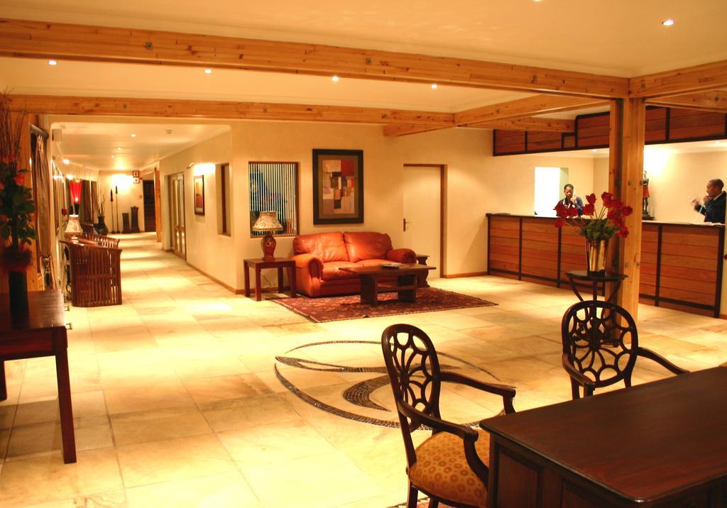 The Kelway Hotel Port Elizabeth Eksteriør bilde